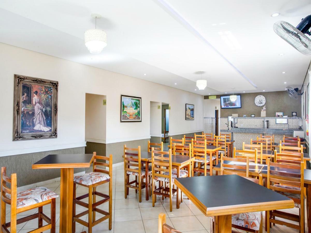 Oyo Hotel Dayse Santana de Parnaíba Eksteriør billede