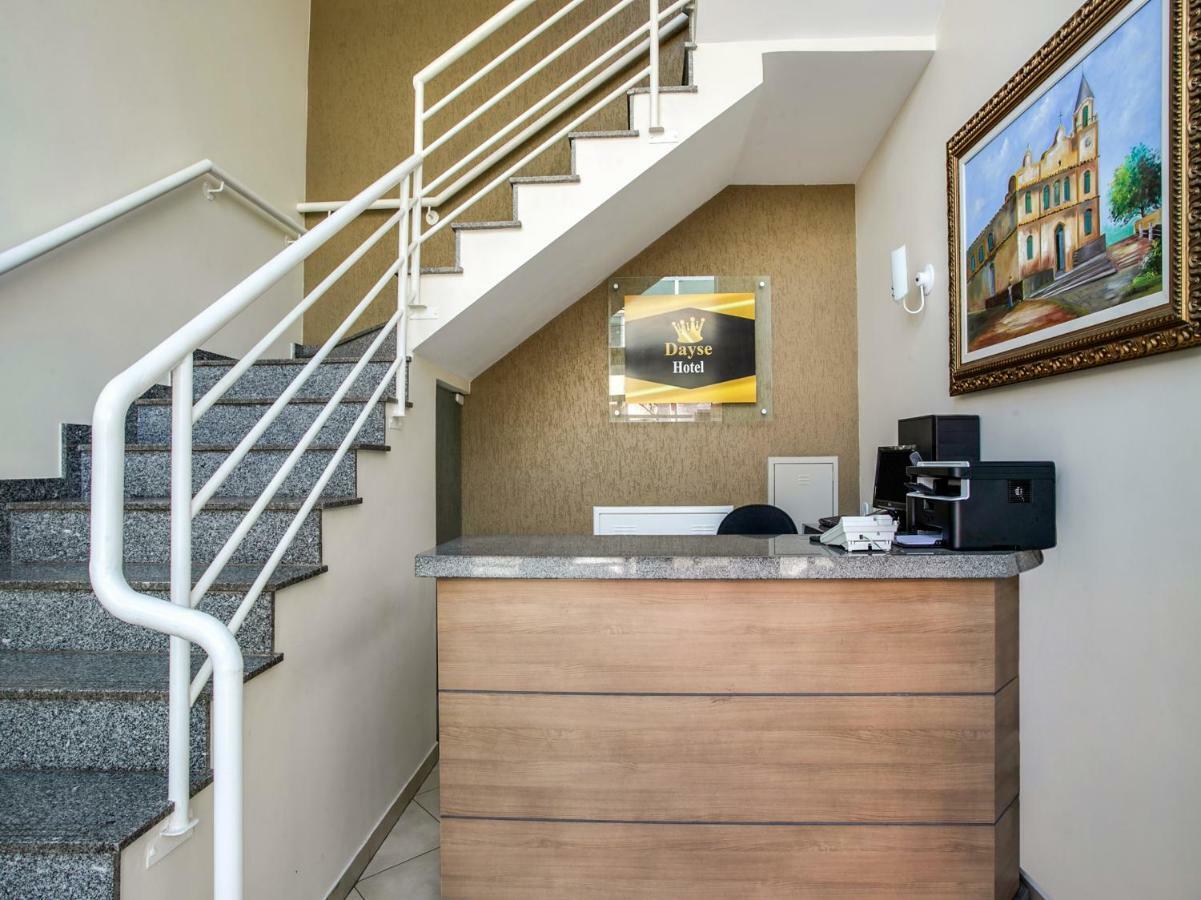 Oyo Hotel Dayse Santana de Parnaíba Eksteriør billede