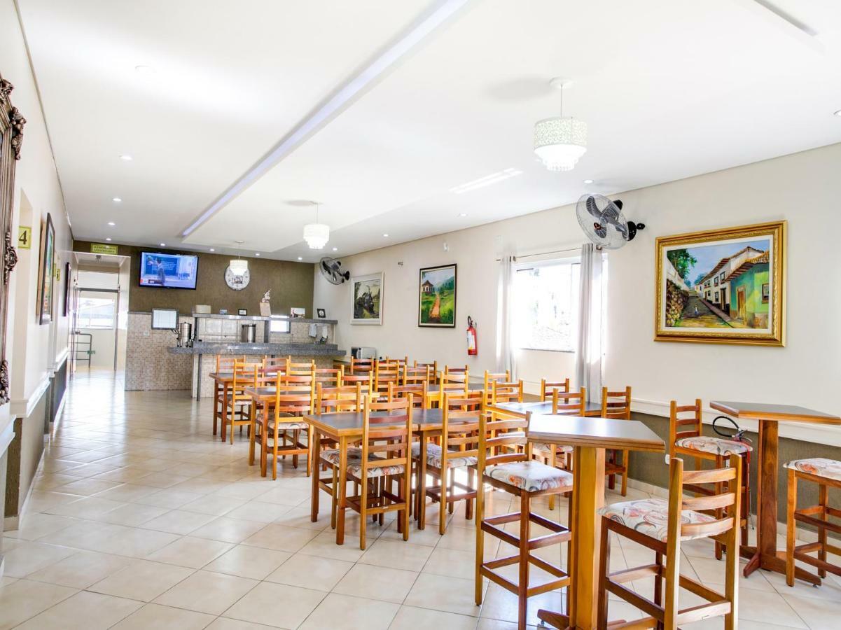 Oyo Hotel Dayse Santana de Parnaíba Eksteriør billede